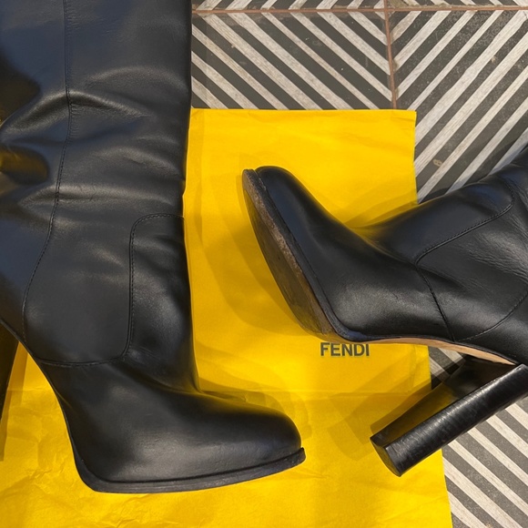 COPY - Fendi Boots - Picture 12 of 13